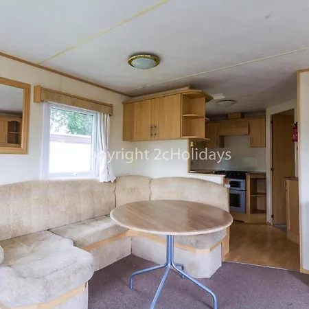 Spacious 8 Berth Caravan For Hire At Southview Holiday Park Ref 33002Tc Скегнесс Экстерьер фото