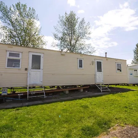 Spacious 8 Berth Caravan For Hire At Southview Holiday Park Ref 33002Tc Скегнесс Экстерьер фото